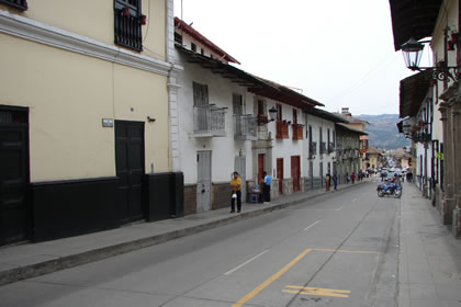 CALLES Y CASONAS CAJAMARQUINAS 22