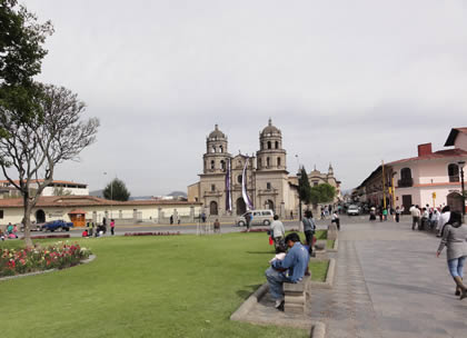 PLAZA DE ARMAS DE CAJAMARCA 06