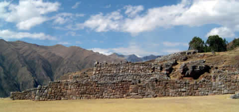 COMPLEJO ARQUEOLOGICO DE CHINCHERO 01