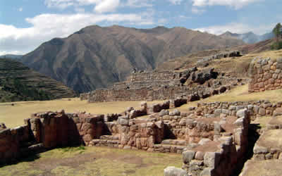 COMPLEJO ARQUEOLOGICO DE CHINCHERO 02