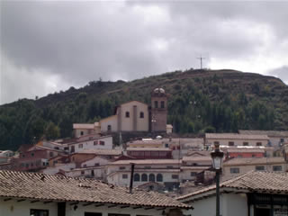 DESFILE ALUMNOS COLEGIO NACIONAL DE CIENCIAS Y ARTES DEL CUSCO 01