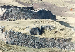 COMPLEJO ARQUEOLOGICO PUKA PUKARA - PUCA PUCARA 03