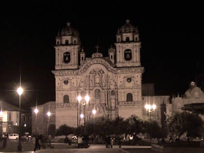 LA CIUDAD DEL CUSCO DE NOCHE 02