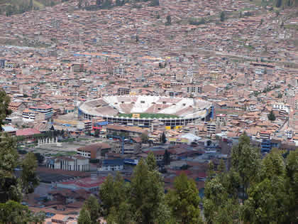 ESTADIO INCA GARCILASO DE LA VEGA DEL CUSCO 01