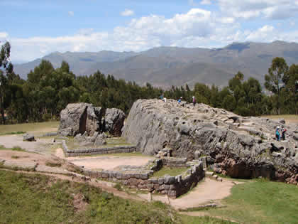 COMPLEJO ARQUEOLOGICO QENKO, QUENCO O KENKO 01