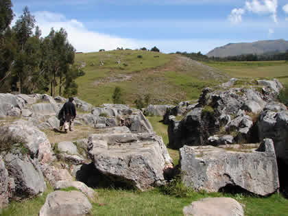 CUSILLUCHAYOC O TEMPLO DE LOS MONOS 01