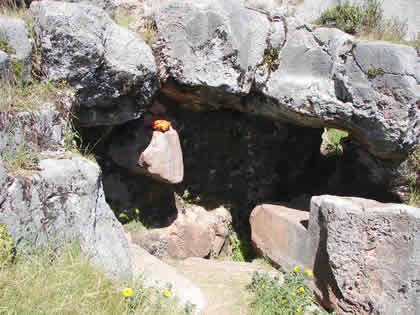 CUSILLUCHAYOC O TEMPLO DE LOS MONOS 04