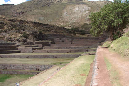 PARQUE ARQUEOLOGICO TIPON TERRAZAS Y ANDENES 05