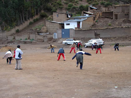 BAILES Y DANZAS HUANCAVELICA 03