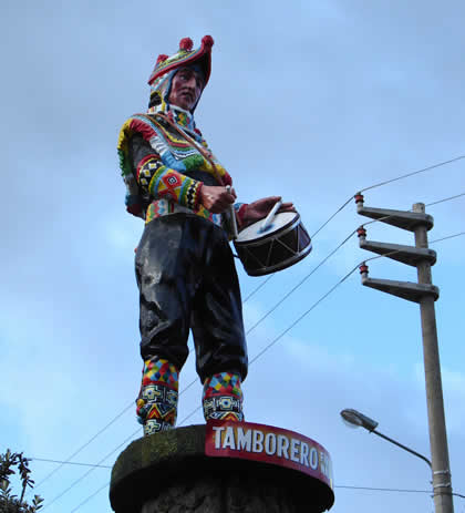 PERSONAJE TRAJE TIPICO HUANCAVELICA 07