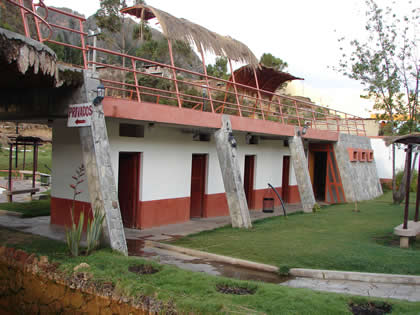 PISCINA DE AGUAS TERMALES SAN CRISTOBAL 03