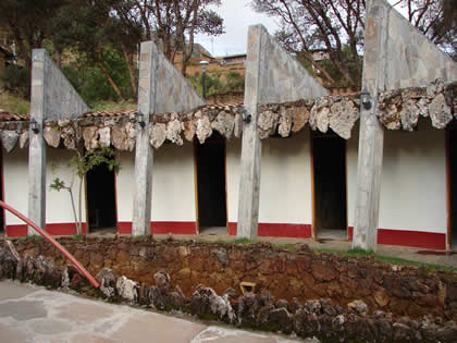 PISCINA DE AGUAS TERMALES SAN CRISTOBAL 07