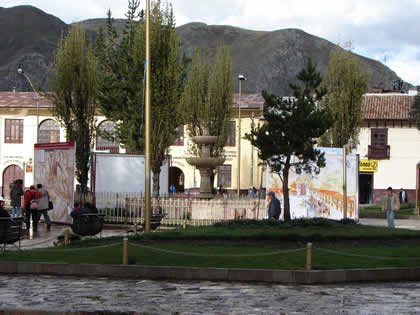 PLAZA DE ARMAS DE HUANCAVELICA 01