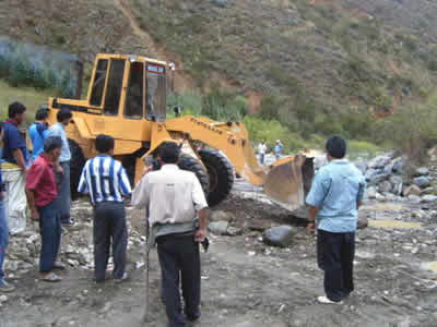 ACTIVIDAD MUNICIPAL DE LIMPIEZA DEL RIO HUACARMAYO 06