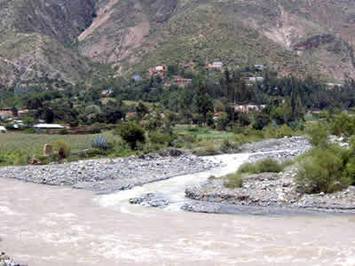 UNION RIO HUACARMAYO Y RIO HUERTAS 01