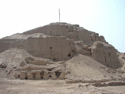 HUACA LA CENTINELA TEMPLO PRINCIPAL CHINCHA 03