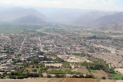 VISTAS PANORAMICAS DE LA CIUDAD DE NAZCA 04