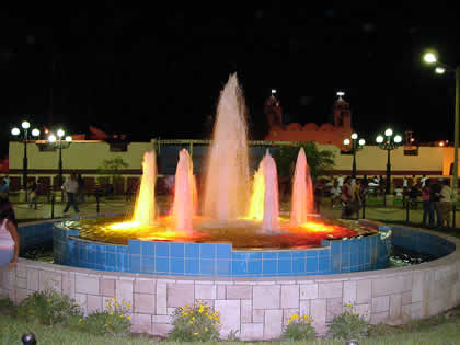 PLAZA DE ARMAS DE NAZCA 02