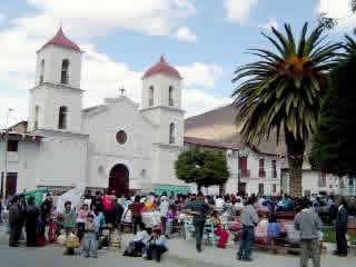 IGLESIA DE ACOBAMBA