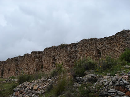 RESTOS ARQUEOLOGICOS DE ARWATURO 04