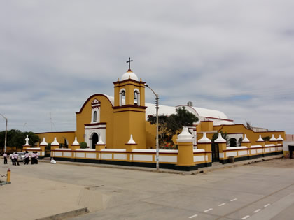 IGLESIA MATRIZ DE SANTIAGO DE CAO 01