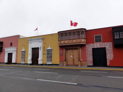 PLAZA DE ARMAS DE TRUJILLO 05