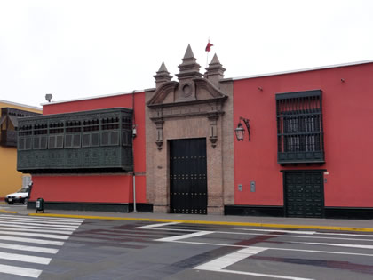 PLAZA DE ARMAS DE TRUJILLO 08