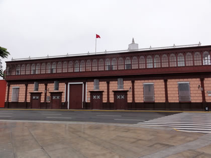 PLAZA DE ARMAS DE TRUJILLO 15