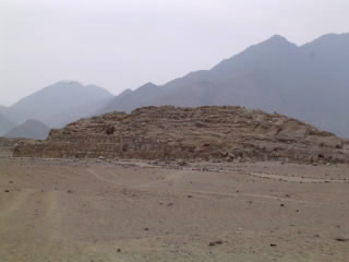 CARAL PIRAMIDE DE LA HUANCA 00