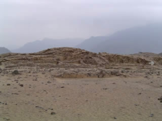 CARAL PIRAMIDE DEL ANFITEATRO 00