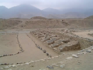 CARAL PIRAMIDE DEL ANFITEATRO 03