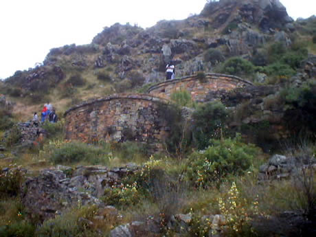 sitio arqueologico cantamarca 09