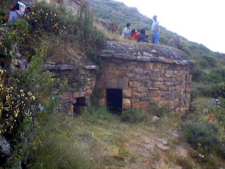 sitio arqueologico cantamarca 10