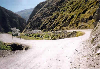 FUENTE DE AGUA TERMOMEDICINAL DE COLLPA