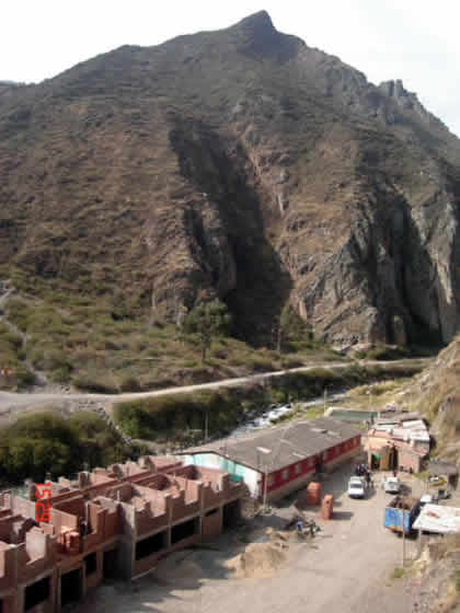 FUENTE DE AGUA TERMOMEDICINAL DE COLLPA 07