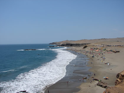 PLAYA EL COLORADO DE HUACHO 01