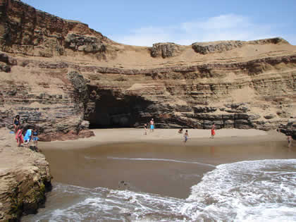 PLAYA EL COLORADO DE HUACHO 05