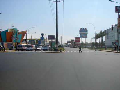 AVENIDA LA MARINA 03