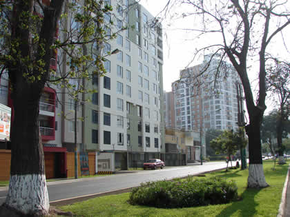 AVENIDA SAN FELIPE 01