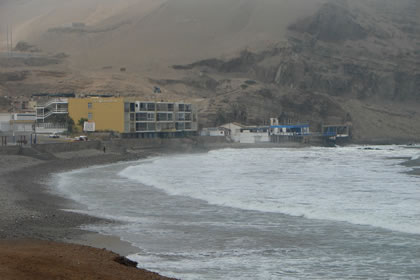 PLAYA LA HERRADURA 01