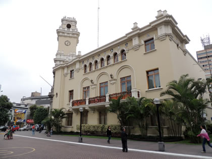 PARQUE CENTRAL DE MIRAFLORES - PARQUE KENNEDY 02