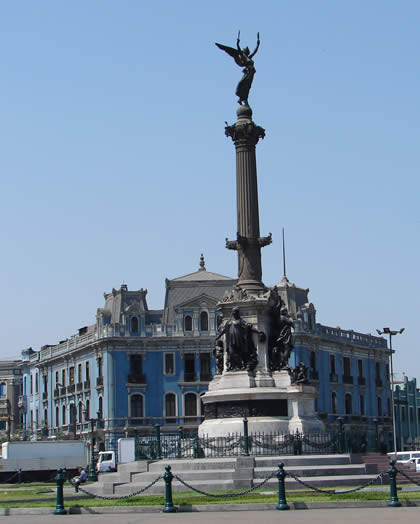 PLAZA DOS DE MAYO 06