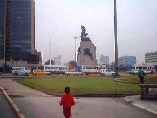 PLAZA GRAU 00