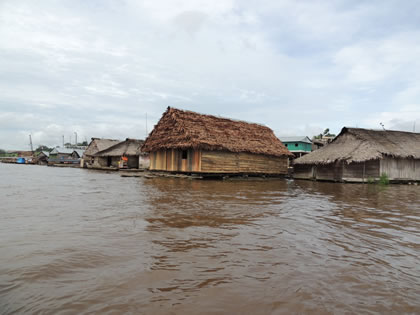 BARRIO DE BELEN EN BOTE 34