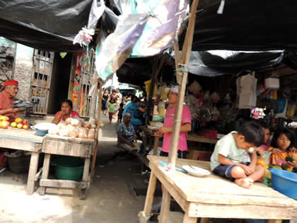 BARRIO DE BELEN EN MOTOTAXI 13