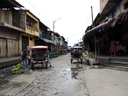 BARRIO DE BELEN EN MOTOTAXI 26