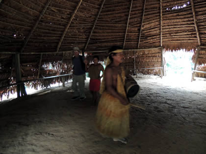 DANZANDO CON LOS YAHUAS 05