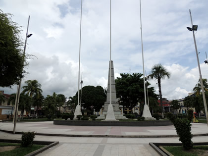 PLAZA DE ARMAS DE IQUITOS 01