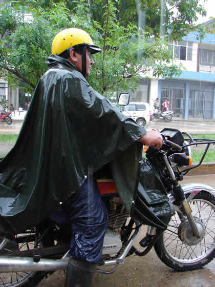 MADRE DE DIOS EN LLUVIA 04