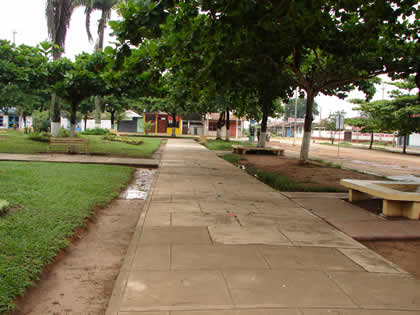 PLAZA DE ARMAS DE PUERTO MALDONADO 04